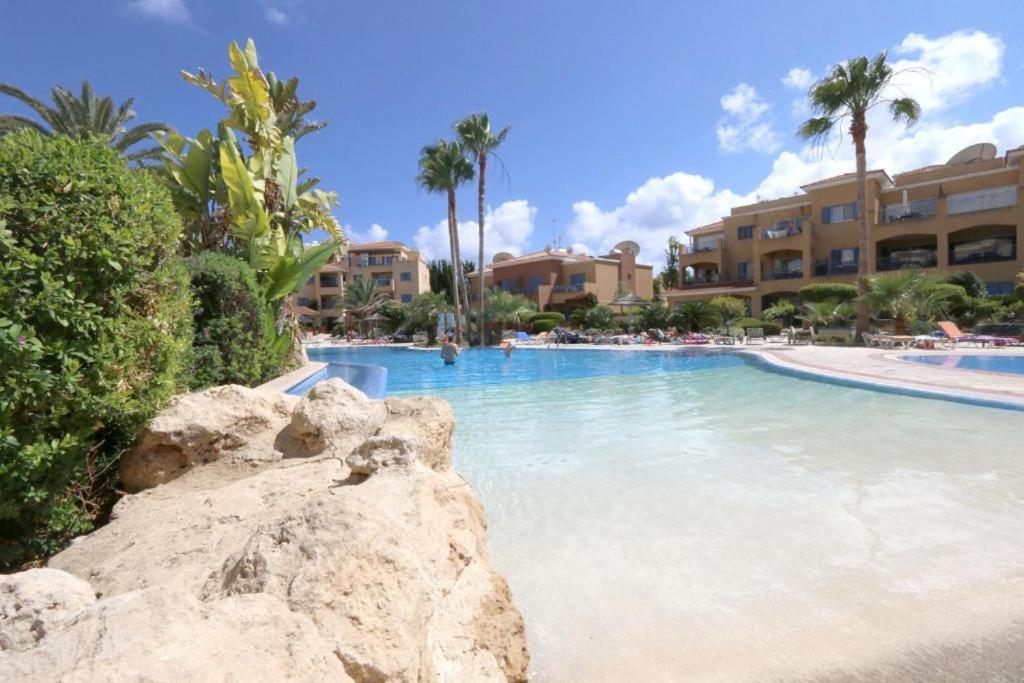 Limnaria Gardens B Leilighet Paphos Eksteriør bilde